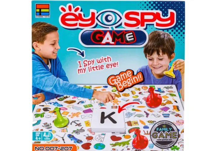 Gra na spostrzegawczość i refleks online "Ey-O-Spy Game" z planszą pełną obrazków. Dzieci szukają przedmiotów, ćwicząc spostrzegawczość.