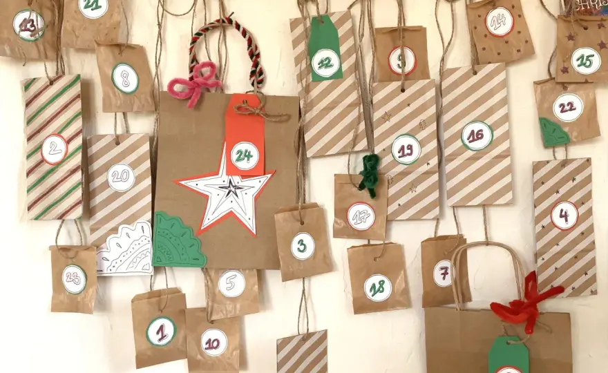 Kalendarz adwentowy DIY - prosty sposób na magiczny grudzień